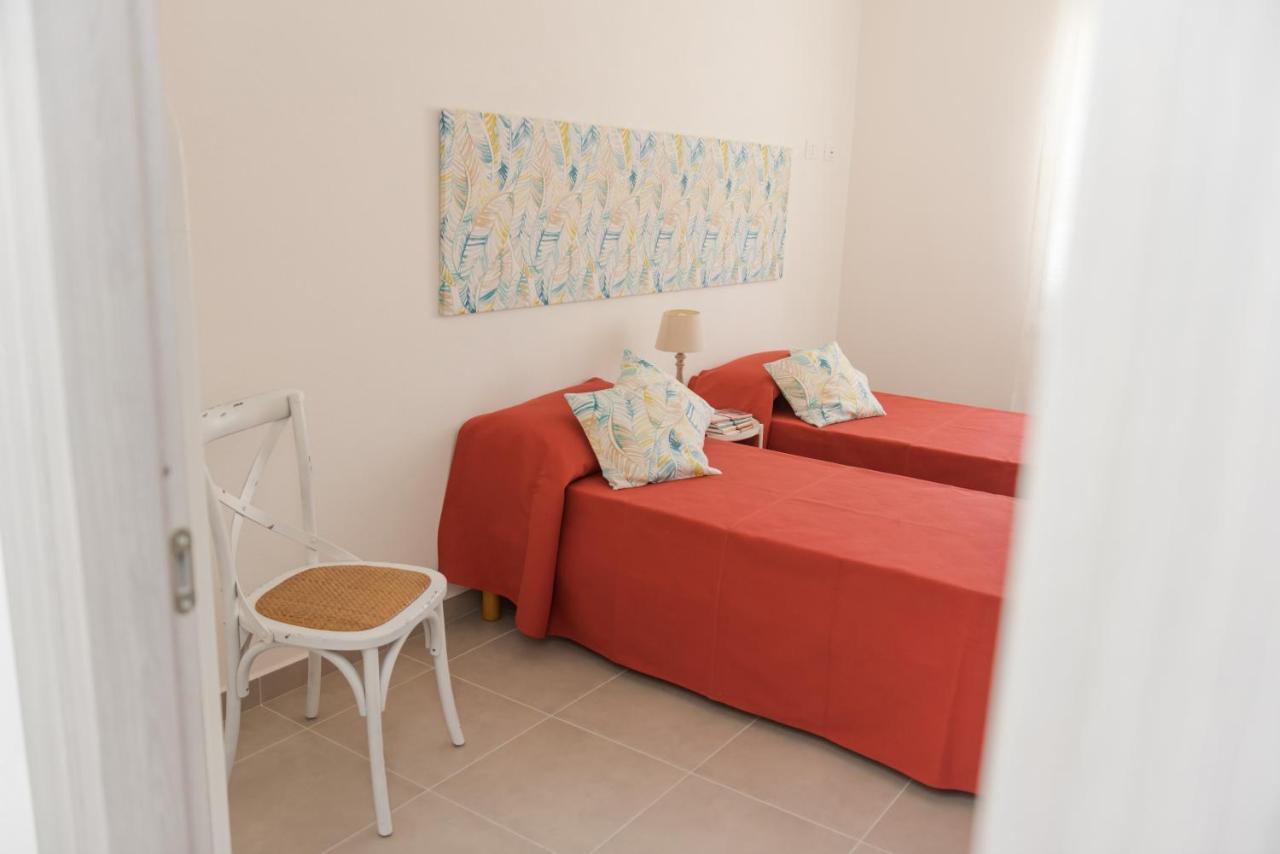 Casa Lory - Appartamento Con 2 Camere In Centro Abitato Орозеи Экстерьер фото