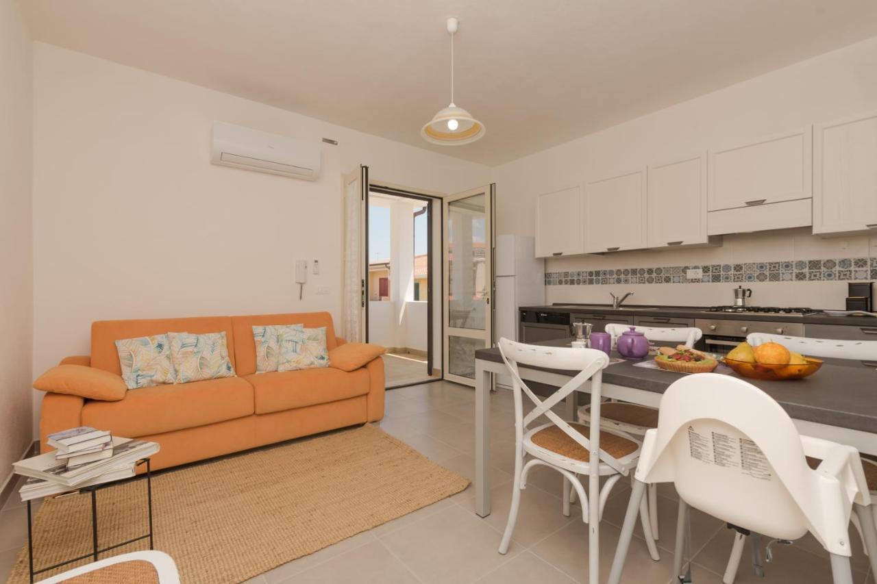 Casa Lory - Appartamento Con 2 Camere In Centro Abitato Орозеи Экстерьер фото